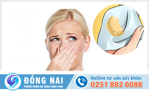 Khí hư ra nhiều và có mùi hôi